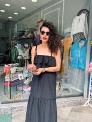 Siyah İpek Dokulu Elbise