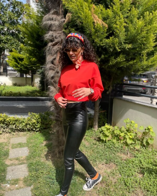 Malaya Mevsimlik Crop Sweatshirt - Nar Çiçeği