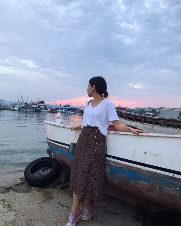 Malaya Basic Oversize Tshirt - V yaka