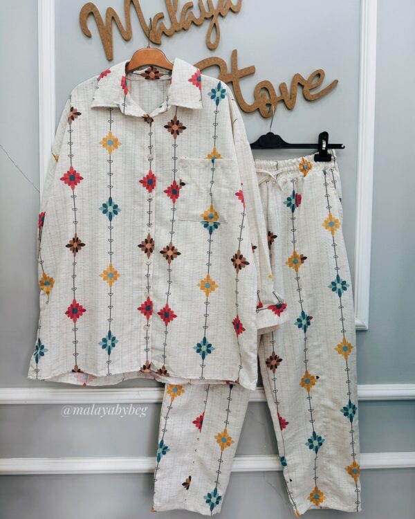 Etnik Keten Dokulu Takım