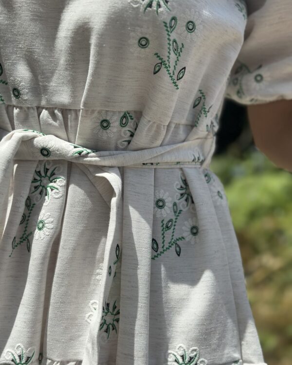 Nakış Detay Keten Dokulu Elbise