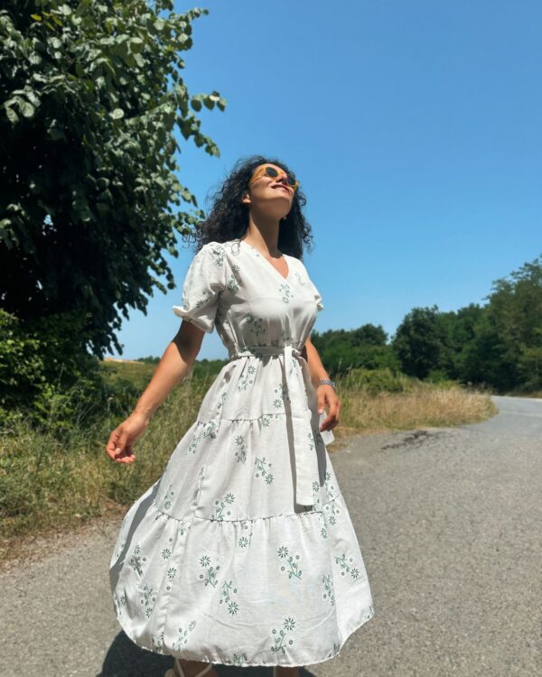 Nakış Detay Keten Dokulu Elbise