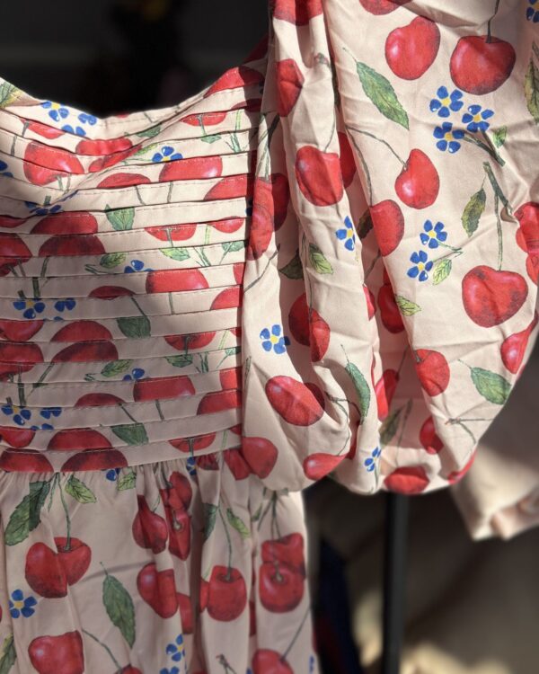 Kirazlı Balon Kol Elbise