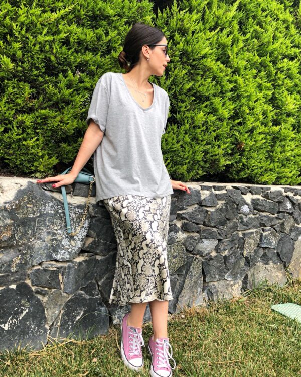 Malaya Basic Oversize Tshirt - V yaka