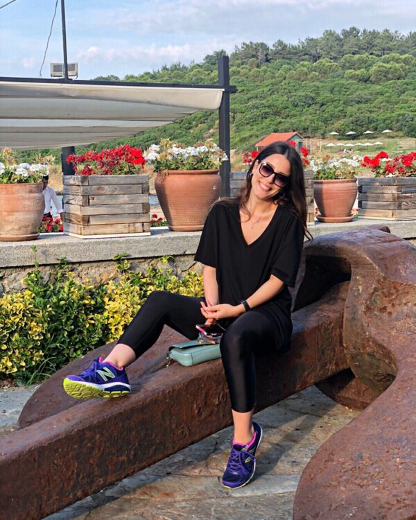 Malaya Basic Oversize Tshirt - V yaka